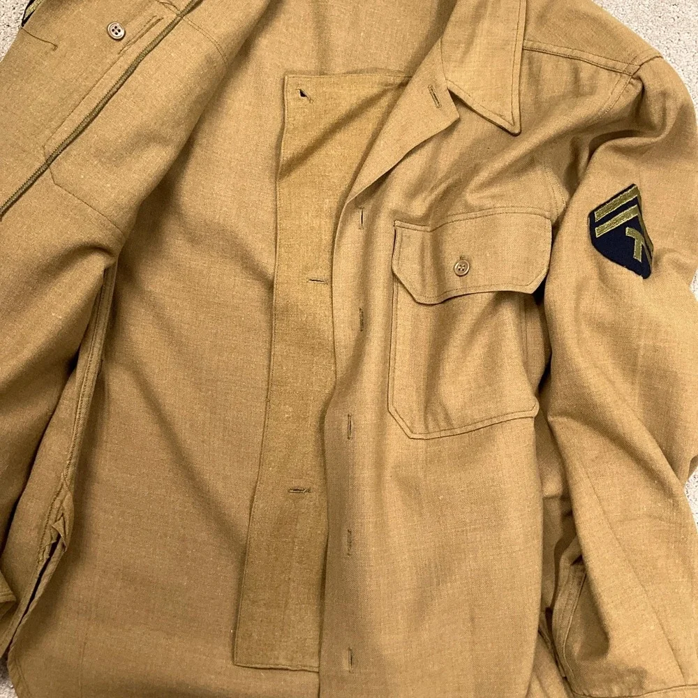 US Military Field Shirt Men 15x33 Khaki WWII Techinician 5th Grade First Service